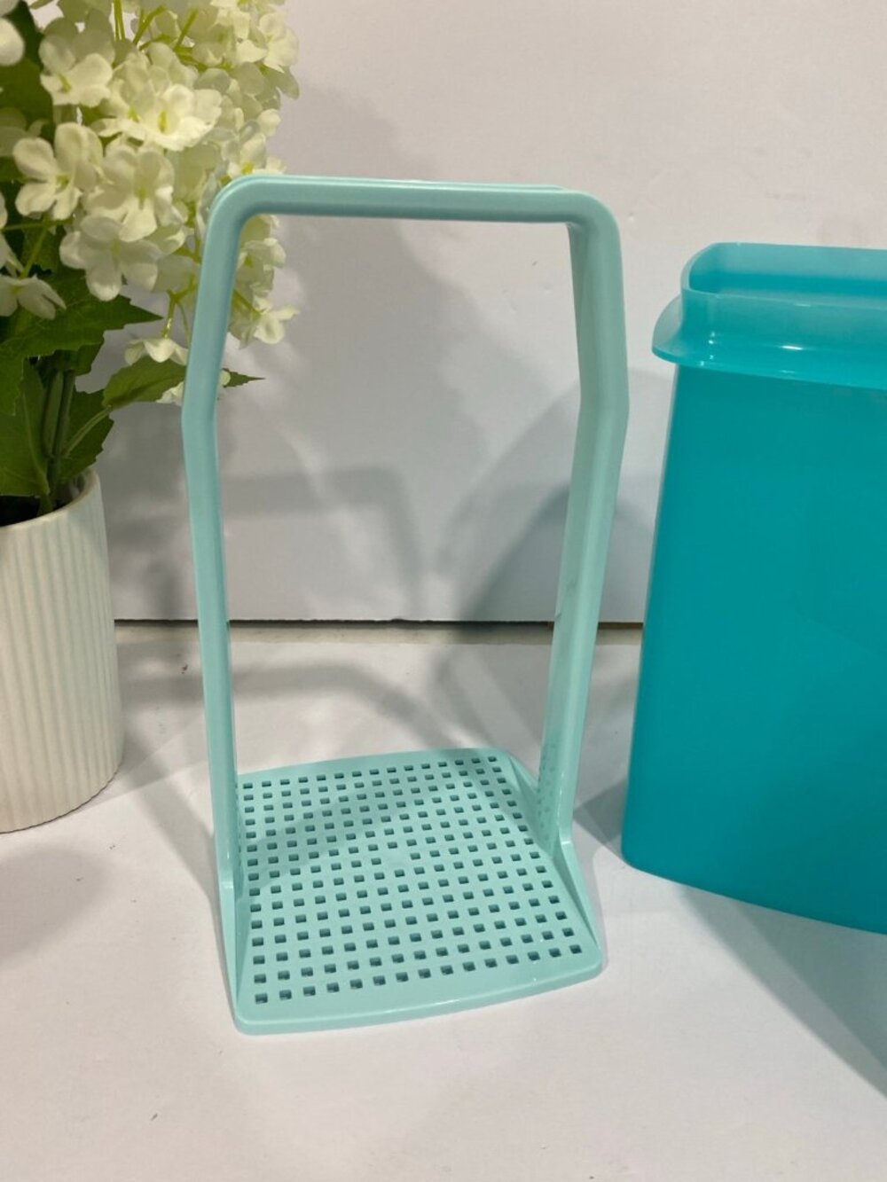 Tupperware Pick-Deli Square Aqua Blue 3-Pc Set Like New - Picture 2 of 10